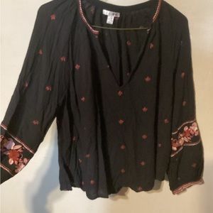 Women’s Amuse Society Boho Embroidered 100% Viscose Blouse Size M Black Red Crm